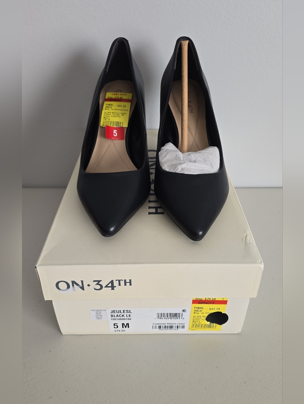 🆕️ On 34th Black Pointed Toe Pump - Women's